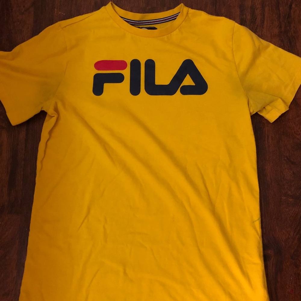 Fila women shirt XL, fits small from Zumiez